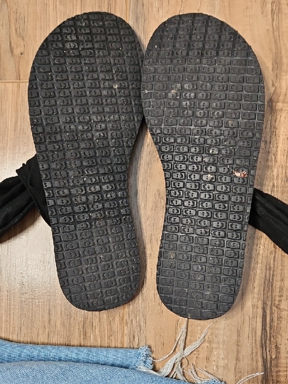 Sanuk Black Knit Yoga Sandal Flip Flops 8 - Picture 9 of 10